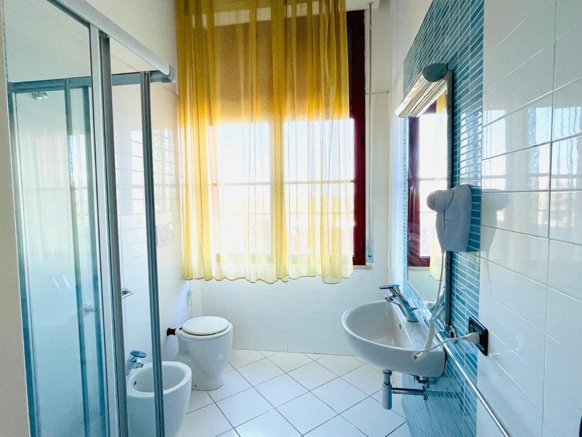 Regina Beach Holiday Apartments Tirrenia Extérieur photo