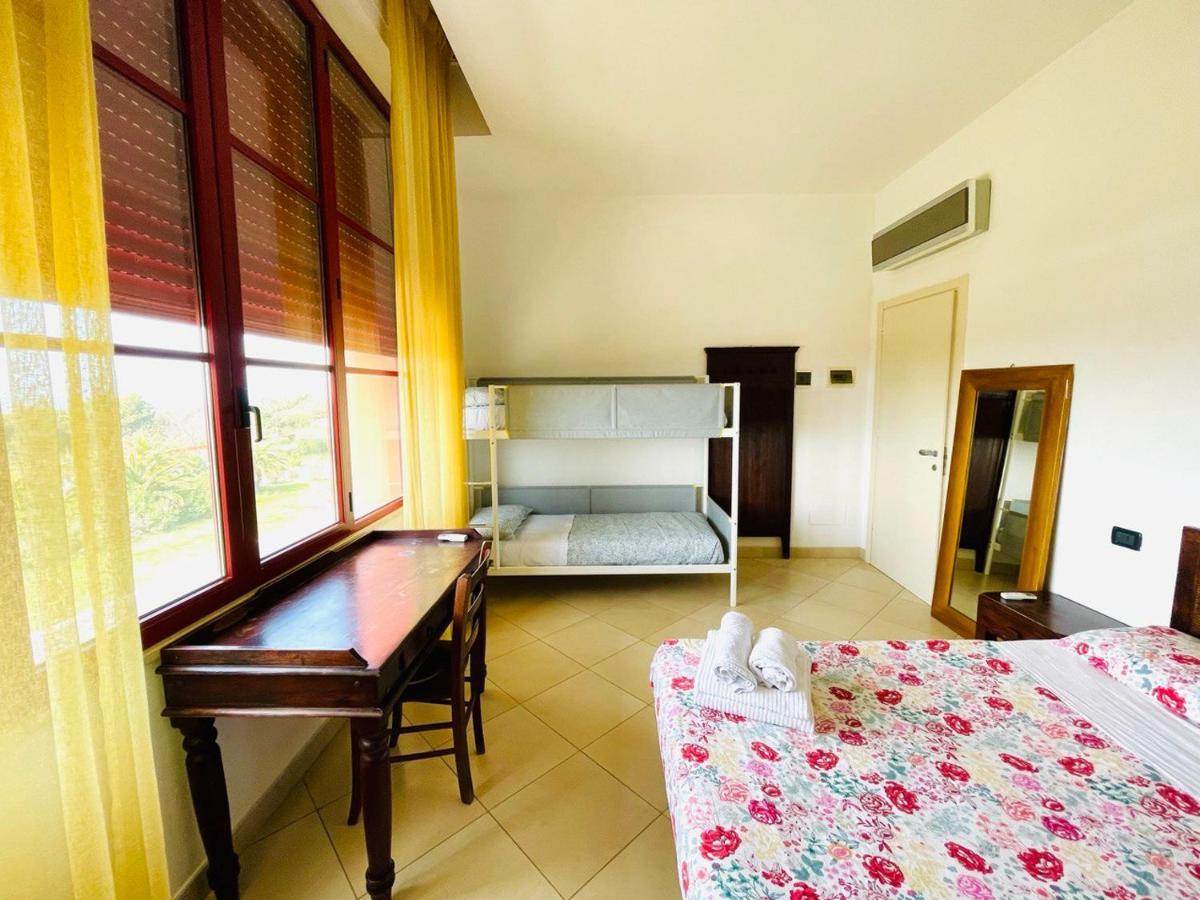 Regina Beach Holiday Apartments Tirrenia Extérieur photo